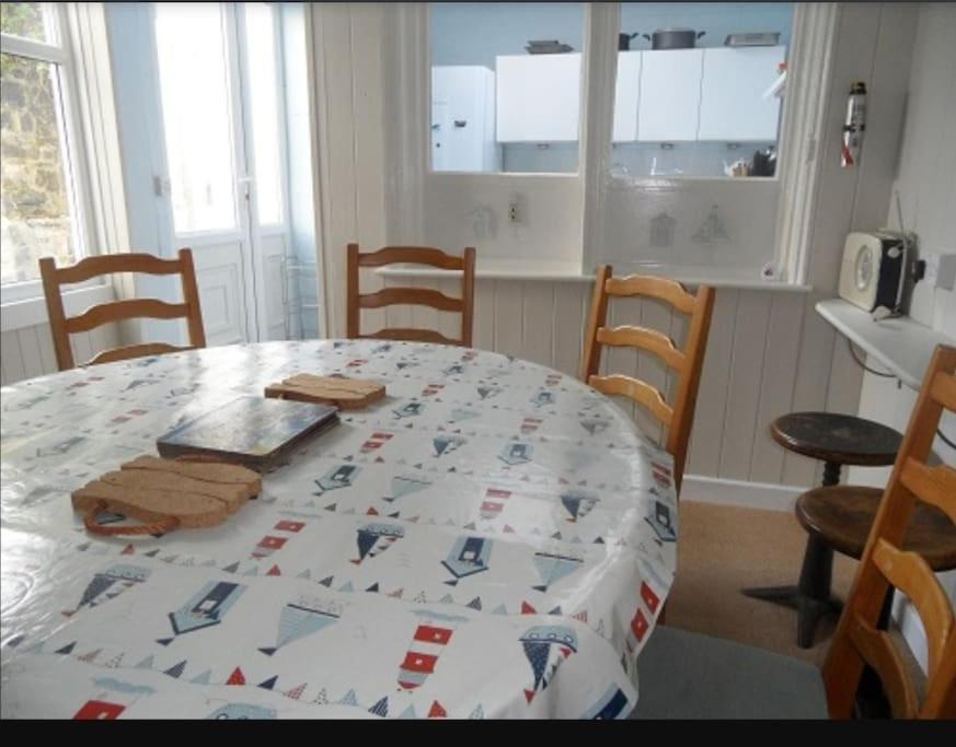 Arvonia Sleeps 7, Sea Views, Dog Friendly Villa นิวคีย์ ภายนอก รูปภาพ